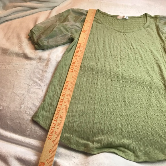 Retrology Womens Small Blouse Shirt Puff Short Sleeve Green Floral - Picture 3 of 9